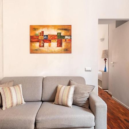 Living Rhome - Condotti Apartment Рим Экстерьер фото