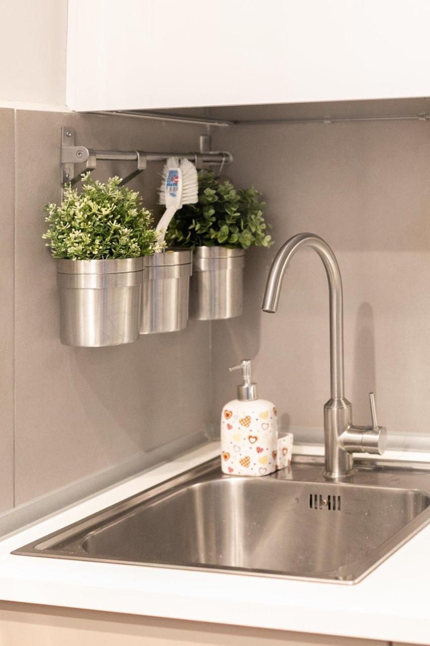 Living Rhome - Condotti Apartment Рим Экстерьер фото