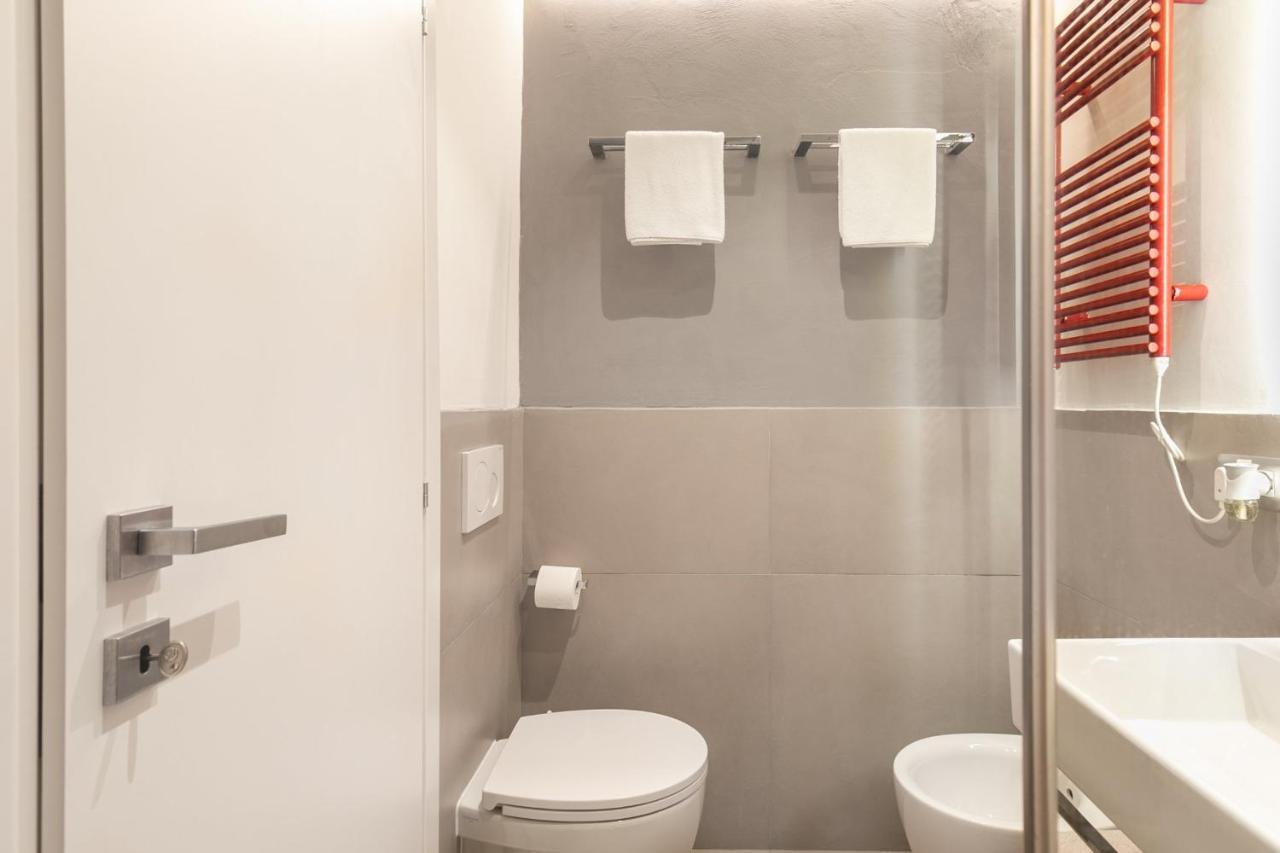 Living Rhome - Condotti Apartment Рим Экстерьер фото